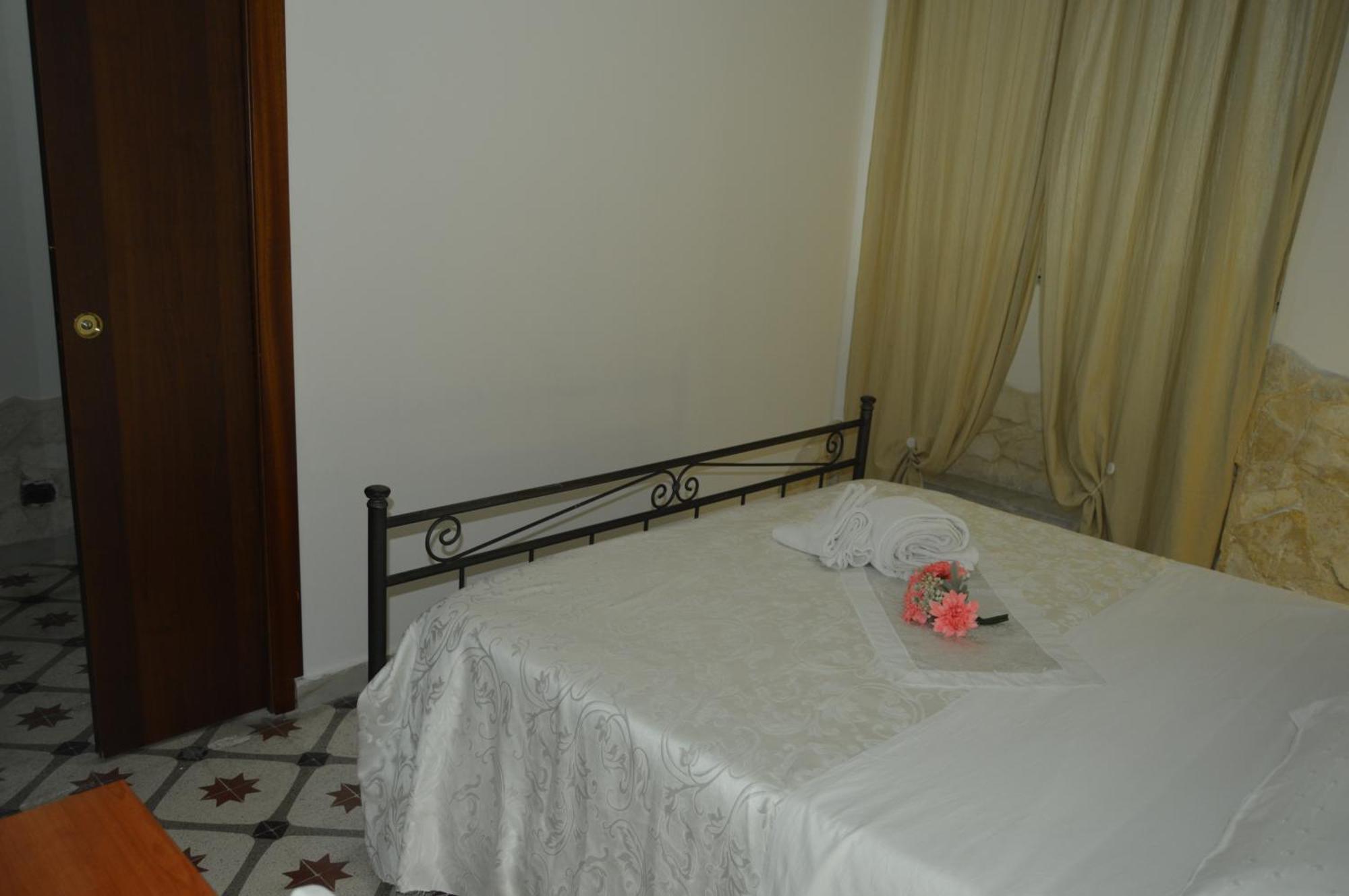 Bed And Breakfast Vecchio Porto Катанія Екстер'єр фото